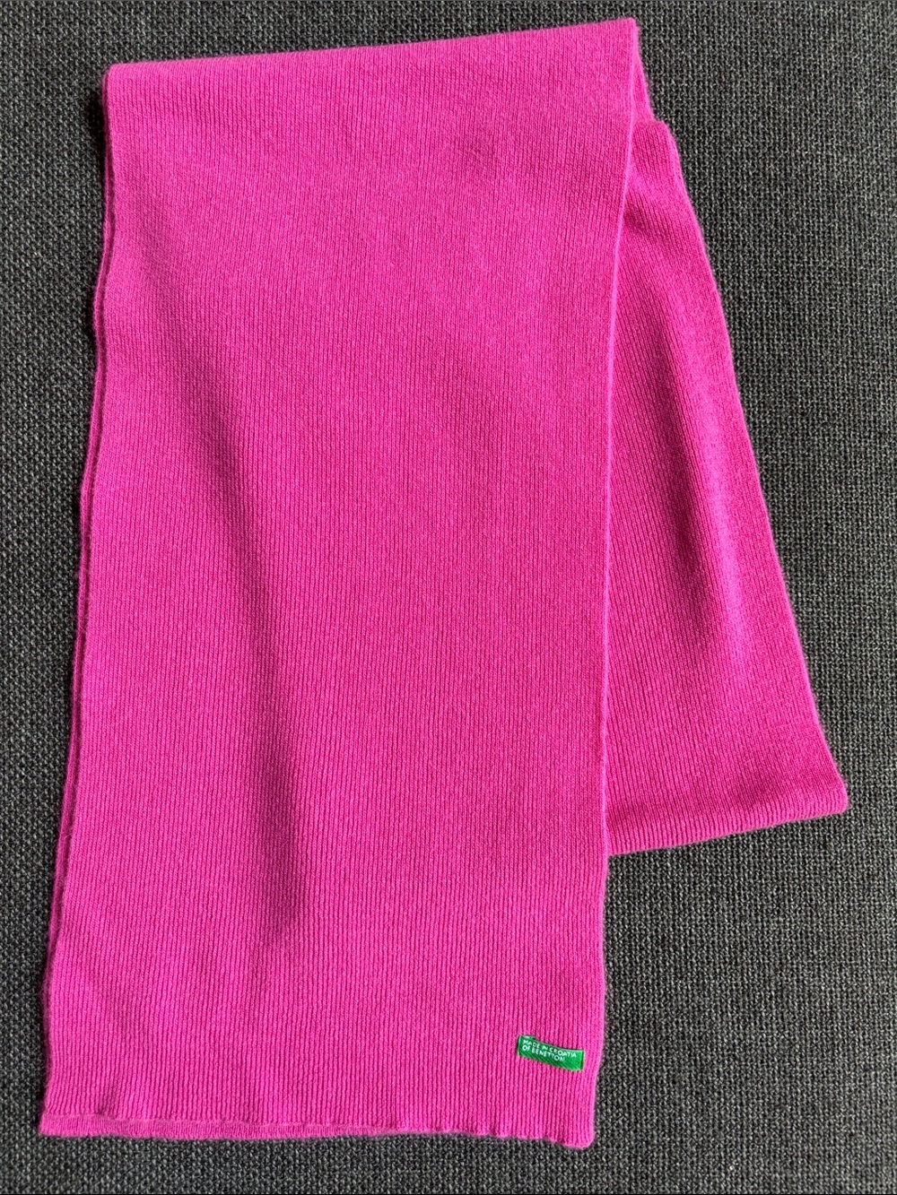 NWOT Benetton Pink Knit Scarf